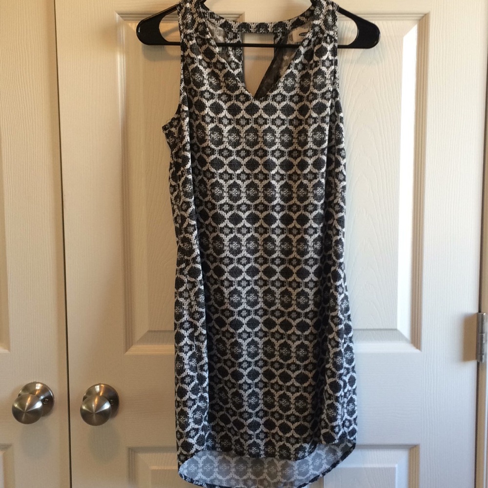 Old Navy Black White Sleeveless Petite Small